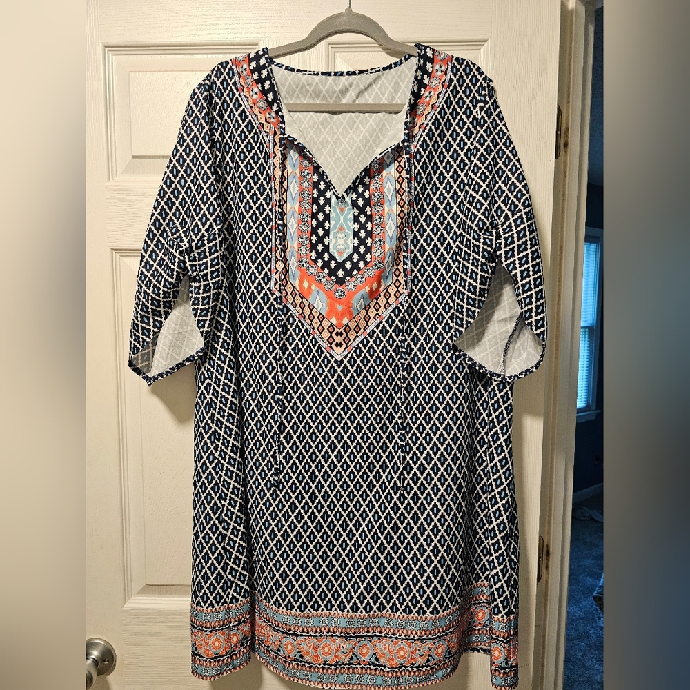 SHEIN Blue and White Graphic Dress with 3/4 Sleeves